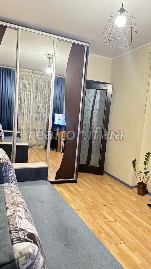 Prodazh_kvartyry_z_remontom_ta_meblyamy_po_vulytsi_Parkova_22920_18_1709820864.jpeg
