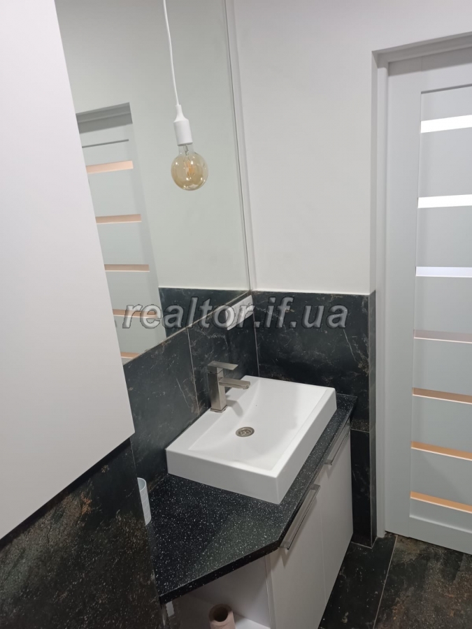 Prodazh_kvartyry_z_remontom_ta_meblyamy_v_novomu_zhytlovomu_kompleksi_Kozatskyi_23752_14_1746010217.jpeg