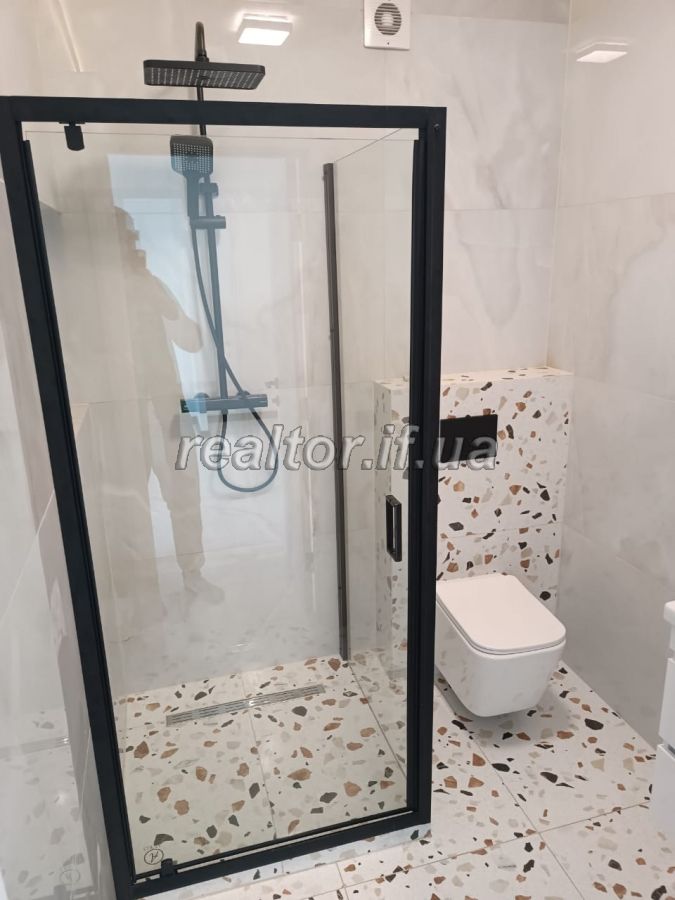 Prodazh_kvartyry_z_remontom_v_novobudovi_poruch_z_parkom_Shevchenka_23751_14_1746009600.jpeg