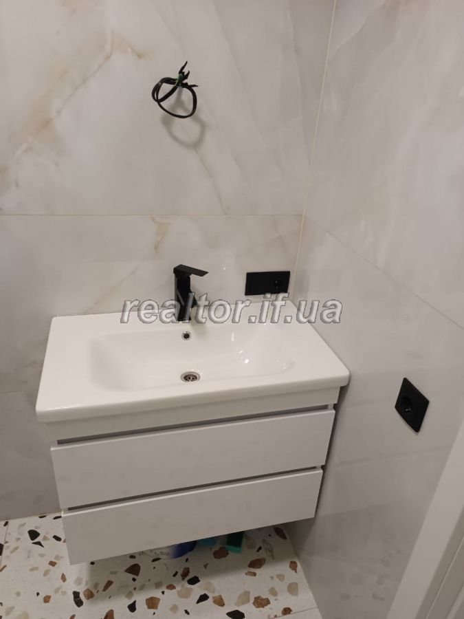 Prodazh_kvartyry_z_remontom_v_novobudovi_poruch_z_parkom_Shevchenka_23751_2_1746009599.jpeg