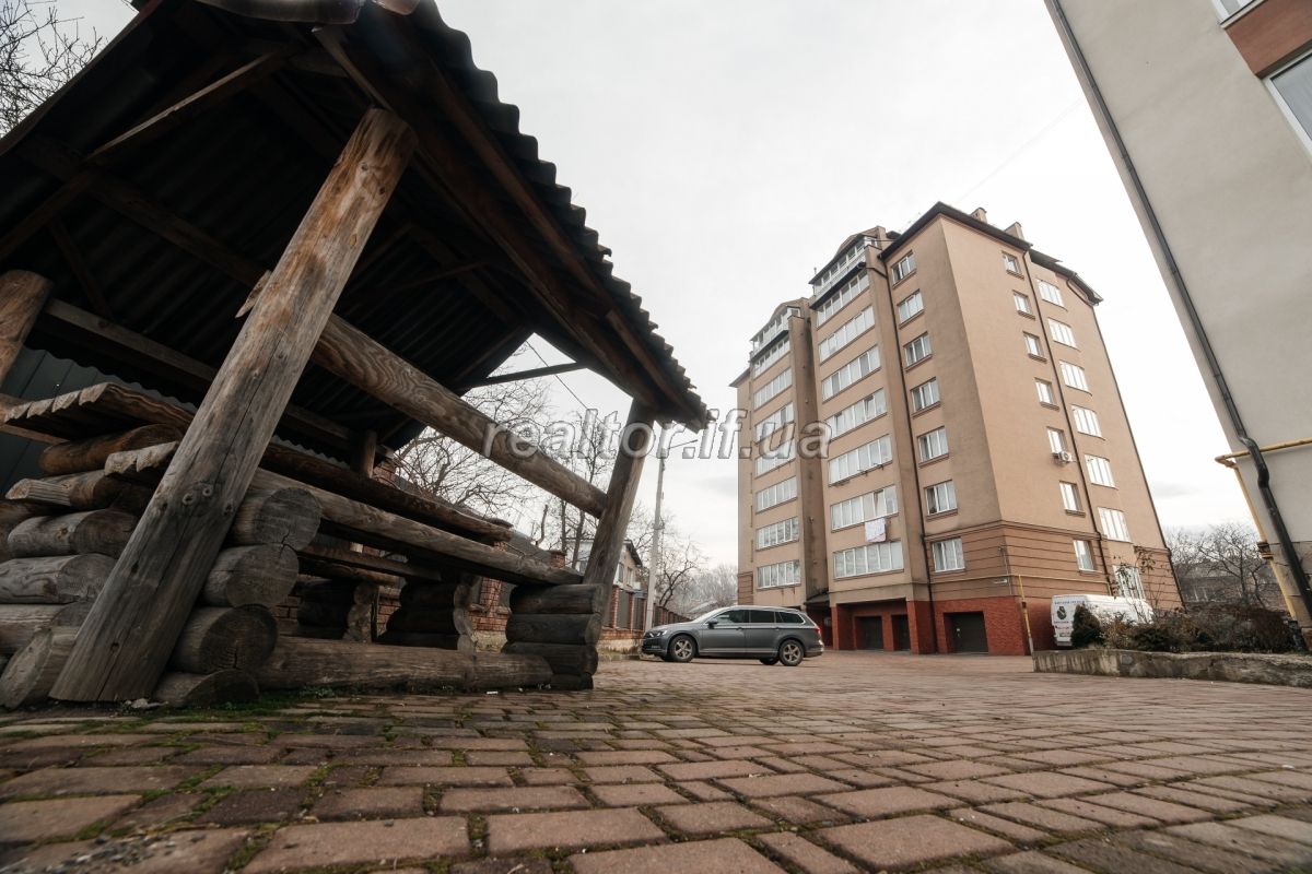 Prodazh_kvartyry_z_remontom_v_obzhytomu_novomu_budynku_poruch_z_parkom_22099_12_1672758745.jpeg