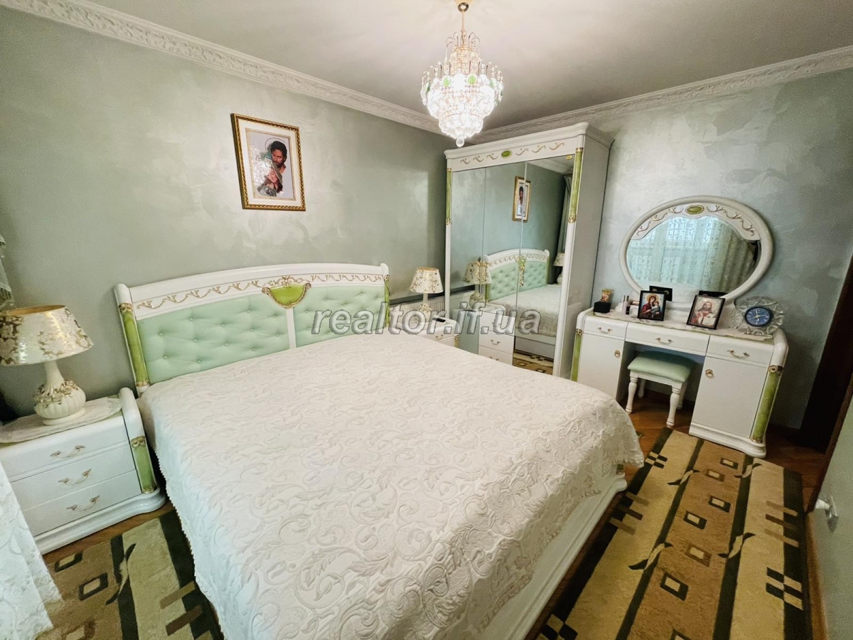 Prodazh_kvartyry_z_yakisnym_remontom_z_mozhlyvistyu_pid_komertsiyu_pry_tsentri_21424_2_1650538177.jpeg