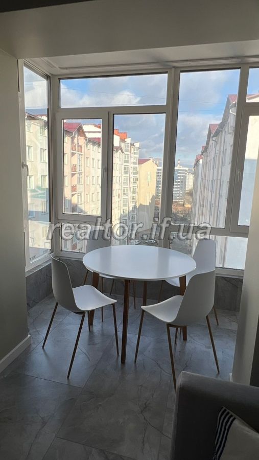 Prodazh_kvartyry_z_yevroremontom_ta_meblyamy_v_novobudovi_po_vulytsi_Tselevycha_23772_1_1746519749.jpeg