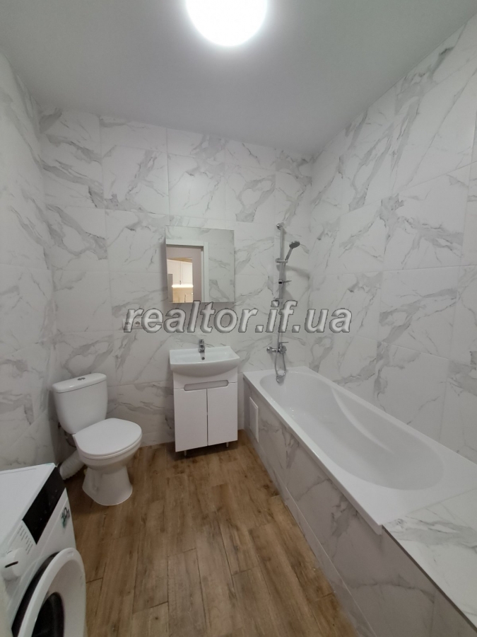 Prodazh_odnokimnatnoyi_kvartyry_velykoyi_ploshchi_v_novomu_zhytlovomu_kompleksi_poruch_miskoho_ozera_23750_11_1746006950.jpeg