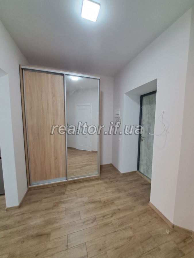 Prodazh_odnokimnatnoyi_kvartyry_velykoyi_ploshchi_v_novomu_zhytlovomu_kompleksi_poruch_miskoho_ozera_23750_2_1746006949.jpeg