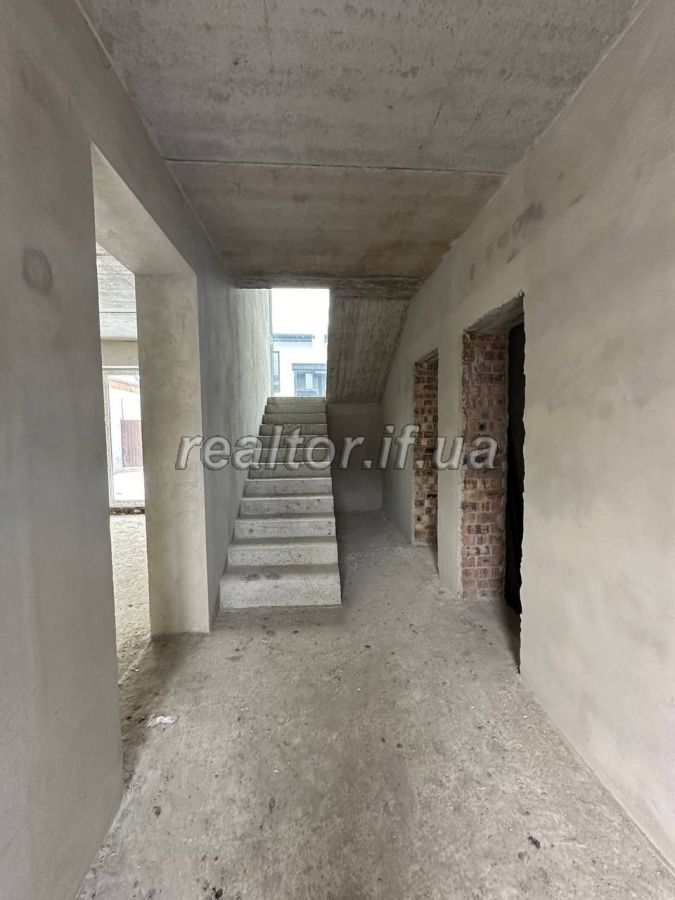 Prodazh_pivosobnyaka_-_dupleksa_v_raioni_Maizli_z_miskymy_komunikatsiyamy_22847_2_1706019506.jpeg