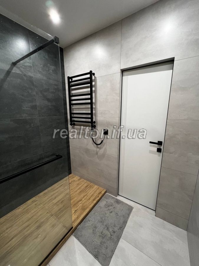 Prodazh_prostoroyi_kvartyry_v_novomu_zhytlovomu_kompleksi_po_vulytsi_Vysochana__23720_33_1745392583.jpeg