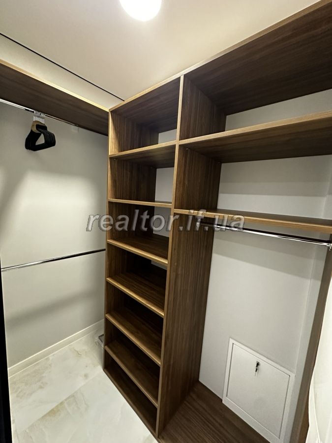 Prodazh_prostoroyi_kvartyry_z_avtorskym_yevroremontom_v_novomu_ta_suchasnomu_zhytlovomu_kompleksi_Family_Plaza_23705_20_1744711602.jpeg