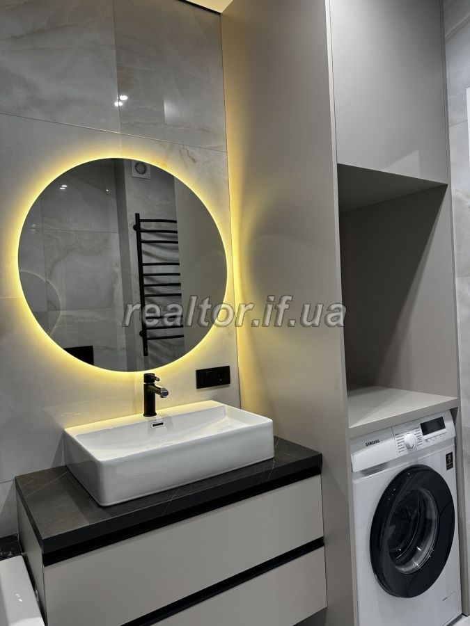 Prodazh_prostoroyi_kvartyry_z_avtorskym_yevroremontom_v_novomu_ta_suchasnomu_zhytlovomu_kompleksi_Family_Plaza_23705_5_1744711599.jpeg