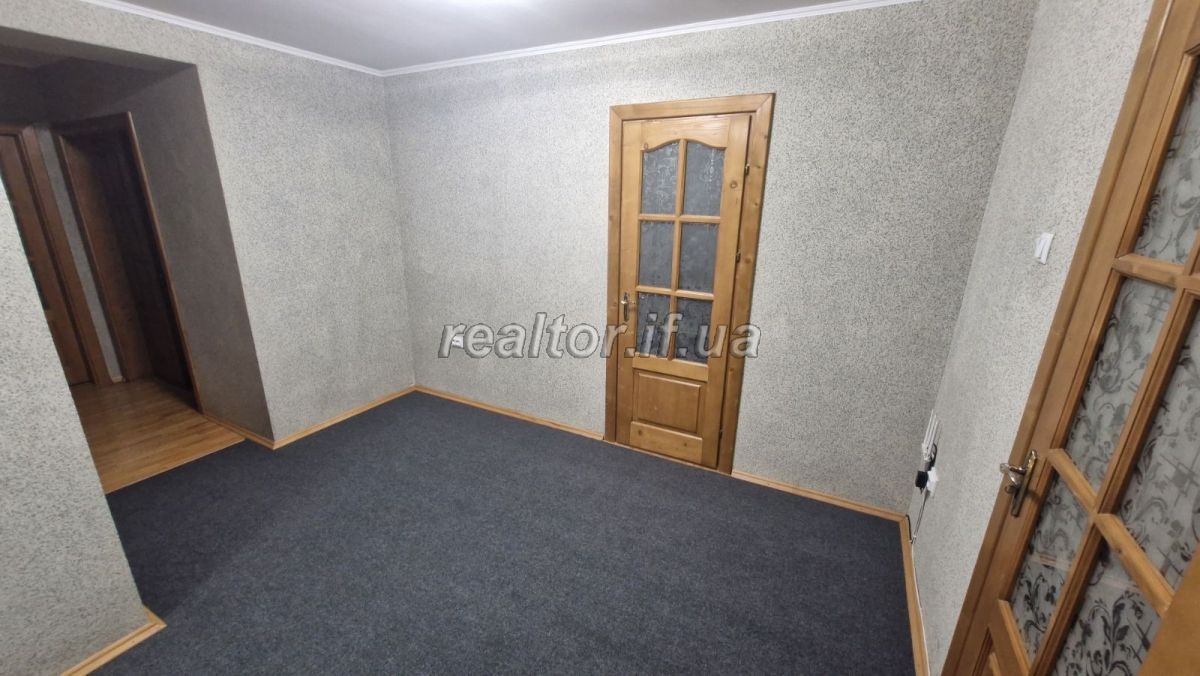 Prodazh_prostoroyi_kvartyry_z_meblyamy_ta_tekhnikoyu_po_vulytsi_Pasichna_23722_16_1745401014.jpeg