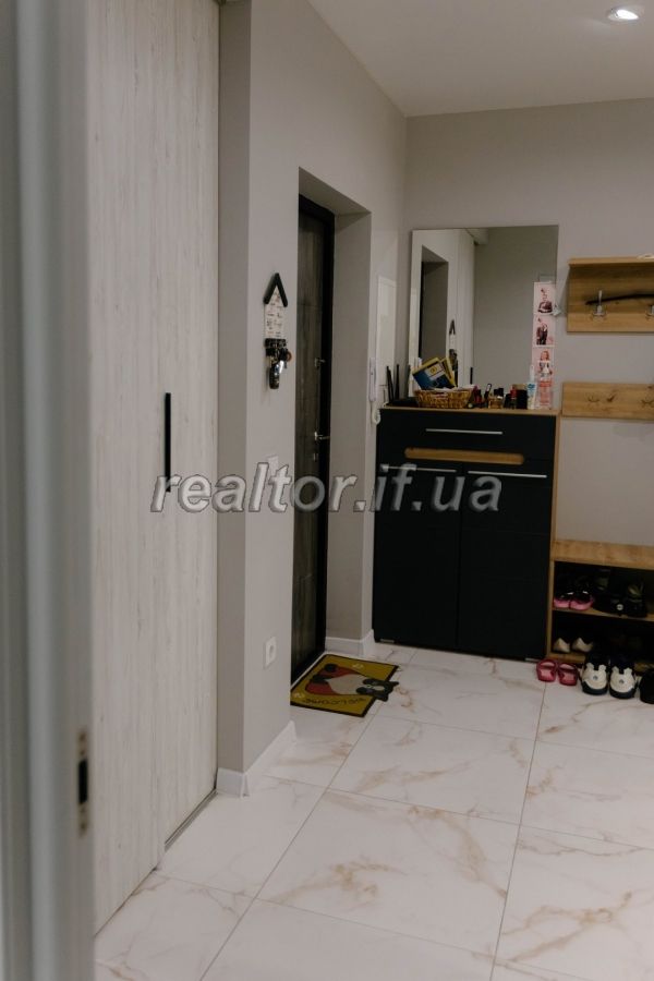 Prodazh_prostoroyi_trokhkimnatnoyi_kvartyry_z_yevroremontom_ta_meblyamy_v_novomu_ta_suchasnomu_zhytlovomu_kompleksi__Comfort_Park_23791_2_1747818766.jpeg
