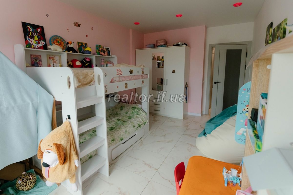 Prodazh_prostoroyi_trokhkimnatnoyi_kvartyry_z_yevroremontom_ta_meblyamy_v_novomu_ta_suchasnomu_zhytlovomu_kompleksi__Comfort_Park_23791_2_1747818879.jpeg