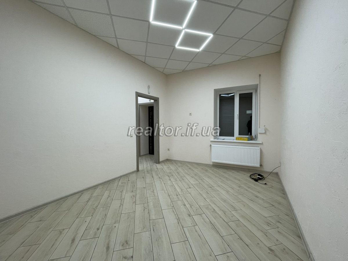 Prodazh_prymishchennya_na_pochatku_vulytsi_Konovaltsya_ploshcheyu_32_m_16661_13_1621943852.jpeg