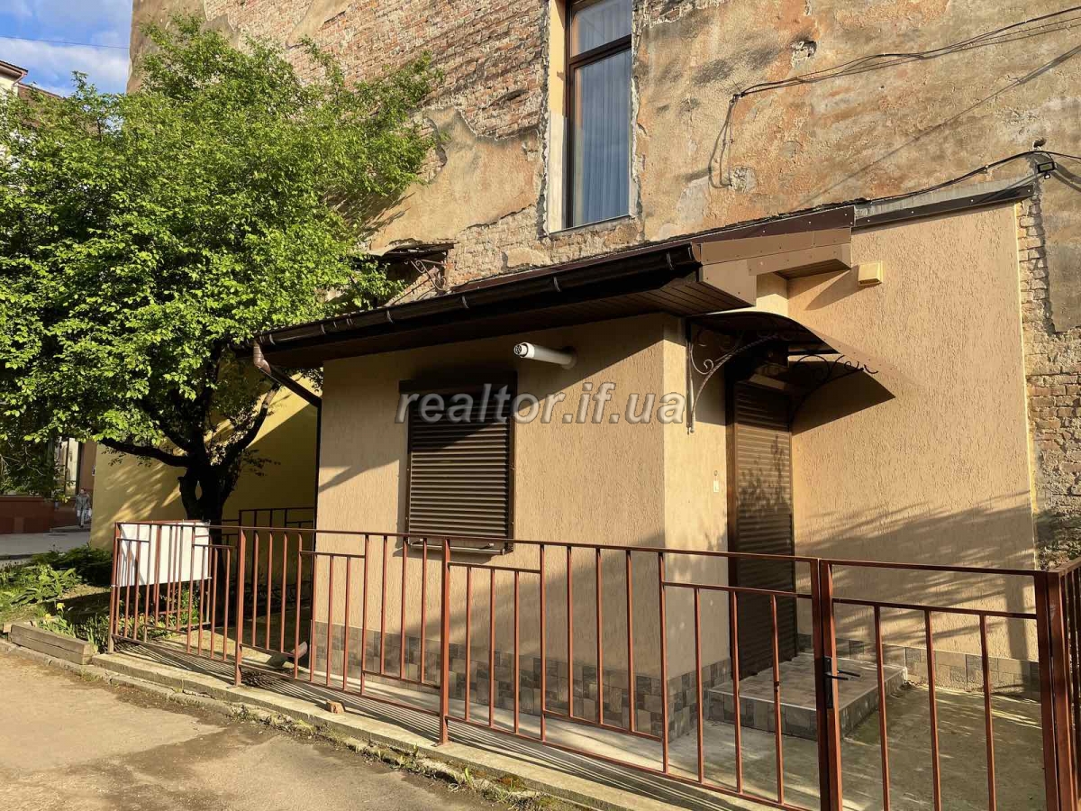 Prodazh_prymishchennya_na_pochatku_vulytsi_Konovaltsya_ploshcheyu_32_m_16661_15_1621943853.jpeg