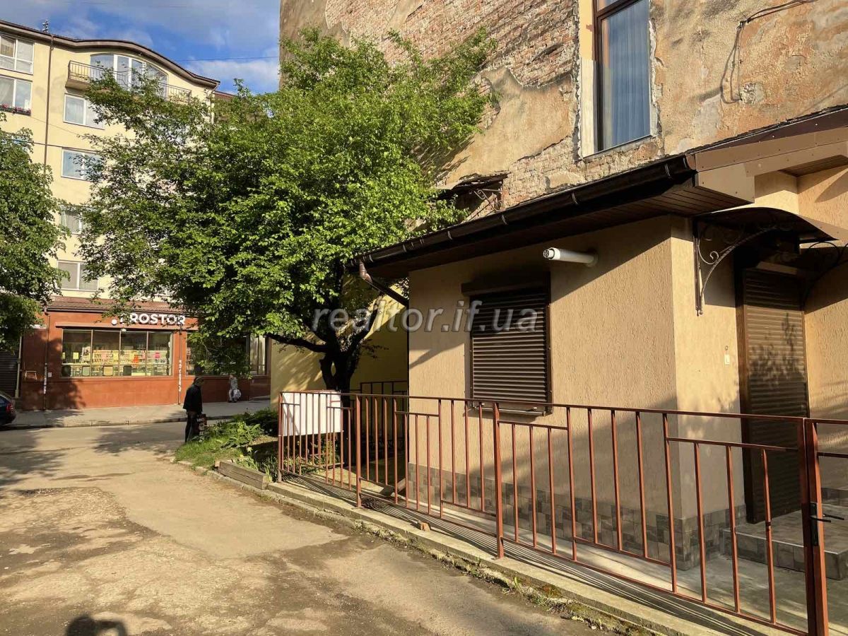 Prodazh_prymishchennya_na_pochatku_vulytsi_Konovaltsya_ploshcheyu_32_m_16661_6_1621943849.jpeg