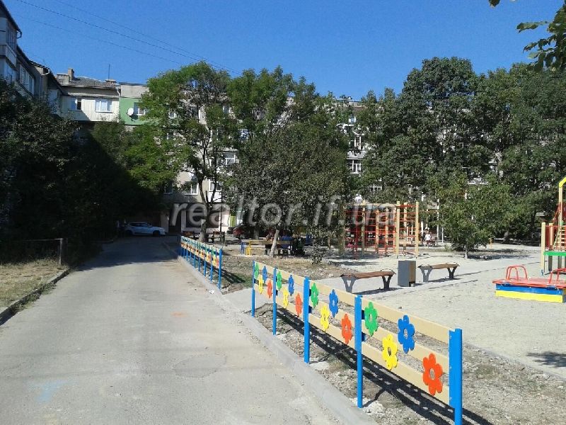 Prodazh_prymishchennya_na_vul_Dovzhenka_bilya_WOG_13129_12_1493824902.jpg