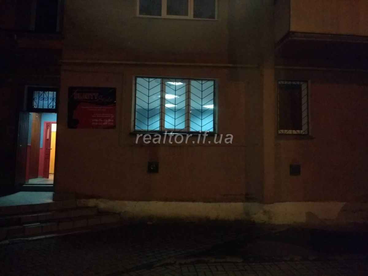 Prodazh_prymishchennya_po_vul_Molodizhnii_14288_4_1512822420.jpg