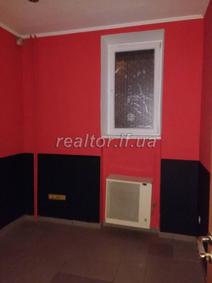 Prodazh_prymishchennya_po_vul_Molodizhnii_14288_9_1512822422.jpg