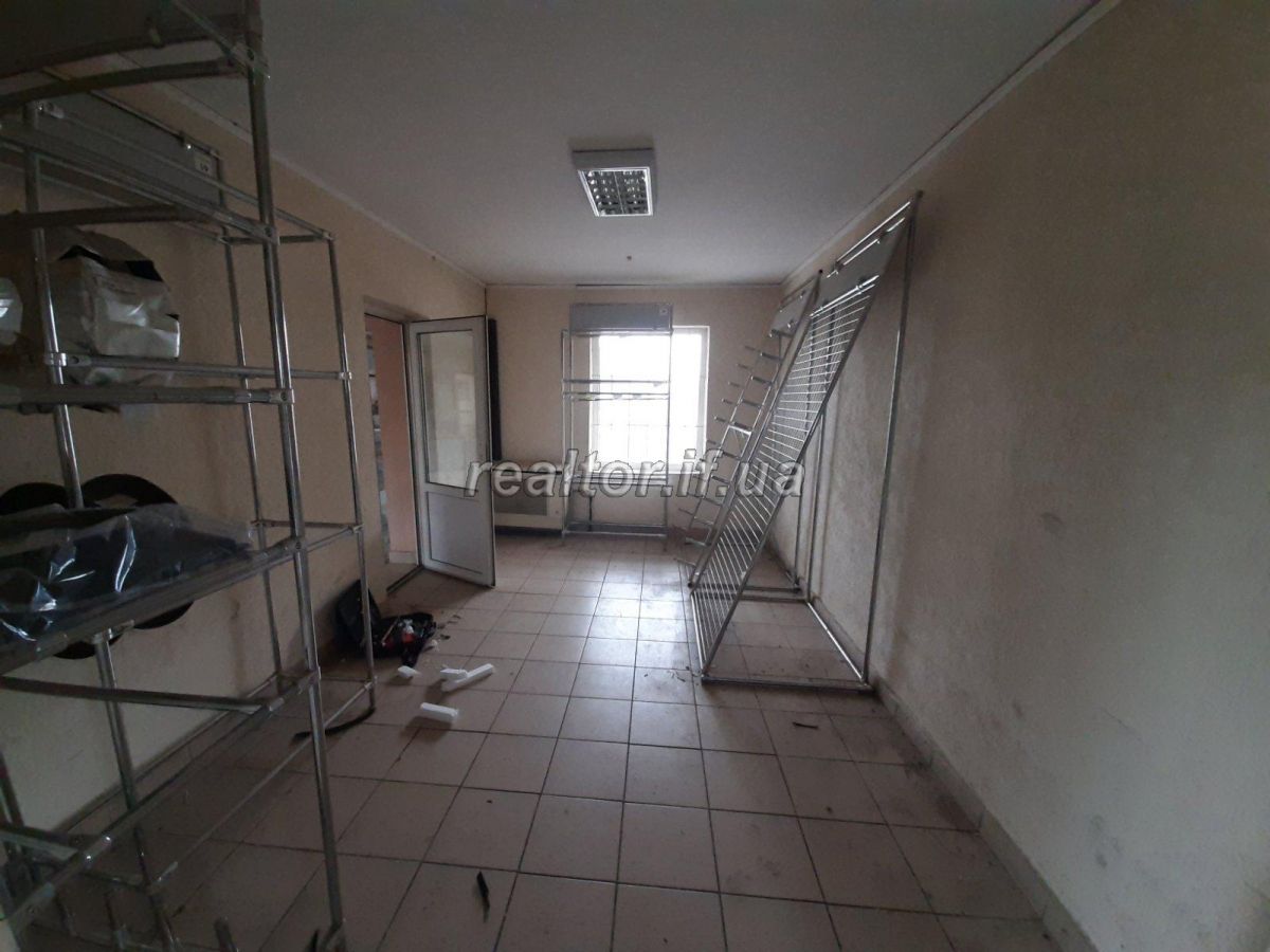 Prodazh_prymishchennya_v_Pasichnii_selo_Uhryniv_fasadne__17654_12_1583227125.jpg