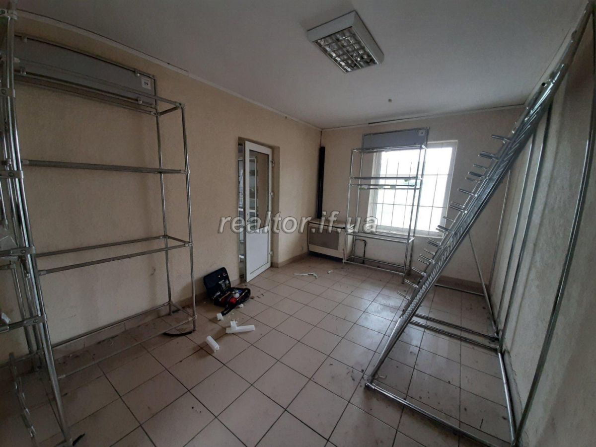 Prodazh_prymishchennya_v_Pasichnii_selo_Uhryniv_fasadne__17654_2_1583227119.jpg