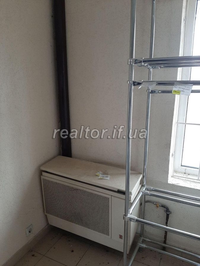 Prodazh_prymishchennya_v_Pasichnii_selo_Uhryniv_fasadne__17654_43_1583227138.jpg