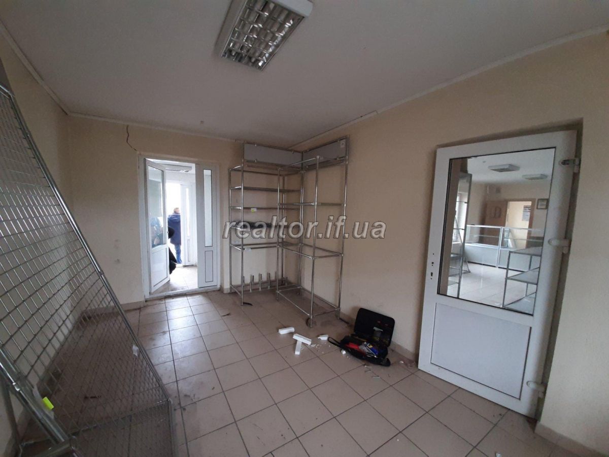 Prodazh_prymishchennya_v_Pasichnii_selo_Uhryniv_fasadne__17654_4_1583227120.jpg