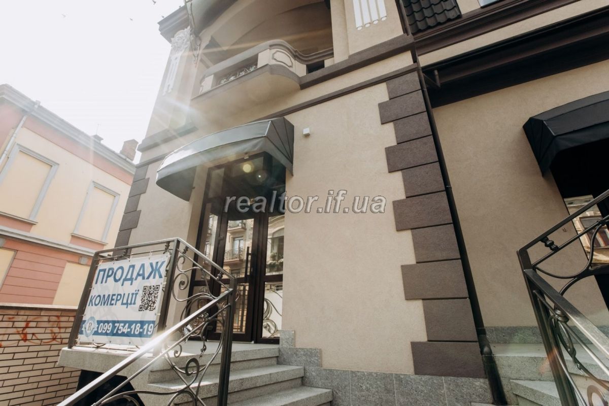 Prodazh_prymishchennya_v_tsentri_Ivano-Frankivska_po_vulytsi_Shopena_-_pershyi_poverkh__18448_1_1626976952.jpeg