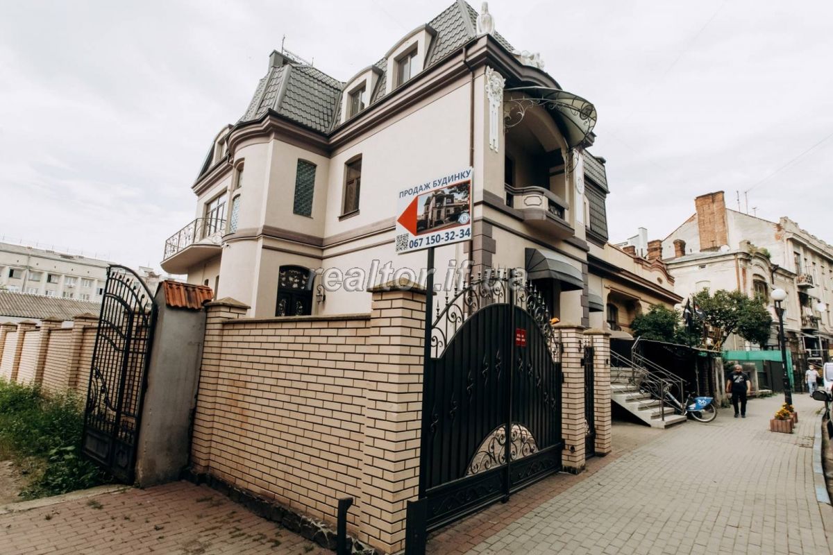 Prodazh_prymishchennya_v_tsentri_Ivano-Frankivska_po_vulytsi_Shopena_pershyi_poverkh_18449_0_1626976855.jpeg