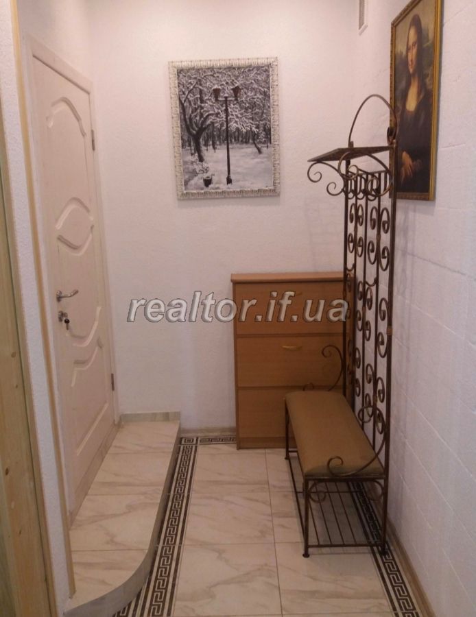 Prodazh_pyaty_kimnatnoyi_kvartyry_po_vulytsi_Tselevycha__21399_19_1645538085.jpeg