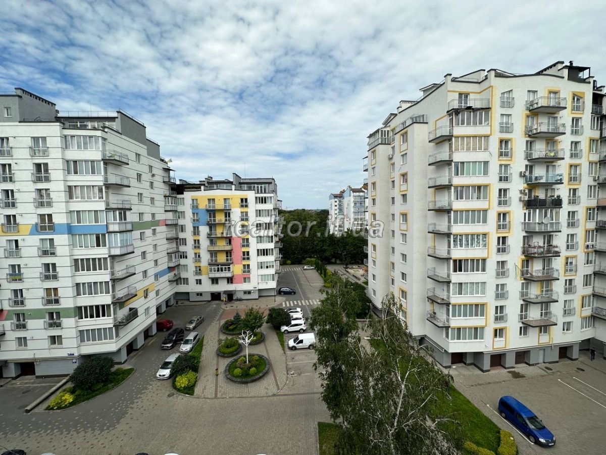 Prodazh_suchasnoyi_kvartyry_v_tsentralnii_chastyni_Ivano-Frankivska_22517_11_1690445714.jpeg