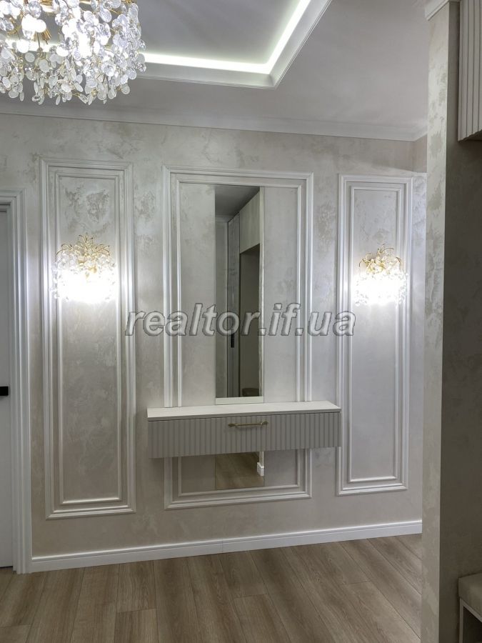 Prodazh_suchasnoyi_kvartyry_z_remontom_ta_meblyamy_v_samomu_tsentri_Ivano-Frankivska_23096_10_1717774108.jpeg