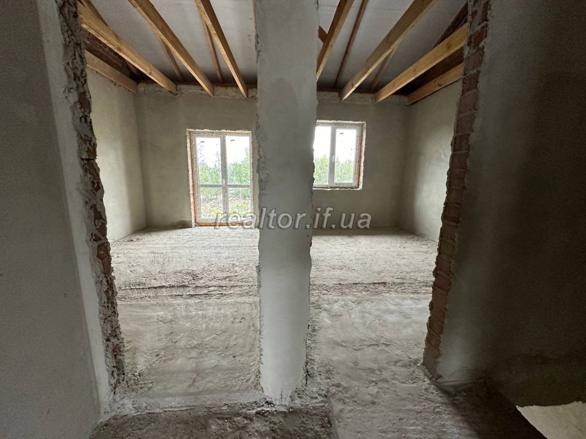 Prodazh_taunkhasa_v_peredmisti_Ivano-Frankivska_v_s_Krykhivtsi_22650_5_1696858567.jpeg