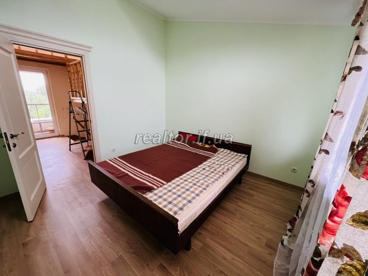 Prodazh_taunkhauzu_z_remontom_v_mistechku_Zakhidnyi_po_Kalushskomu_shose_21773_29_1660064261.jpeg