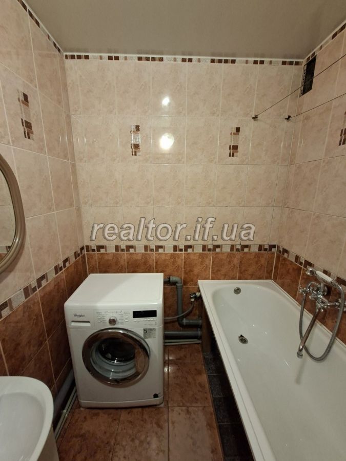 Prodazh_trokhkimnatnoyi_kvartyry_pokrashchenoho_planuvannya_po_vulytsi_Halytska_23933_4_1752059340.jpeg
