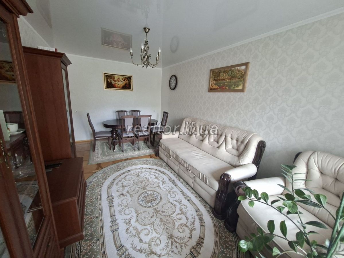 Prodazh_trokhkimnatnoyi_kvartyry_pokrashchenoho_planuvannya_po_vulytsi_Halytska_23933_9_1752059341.jpeg