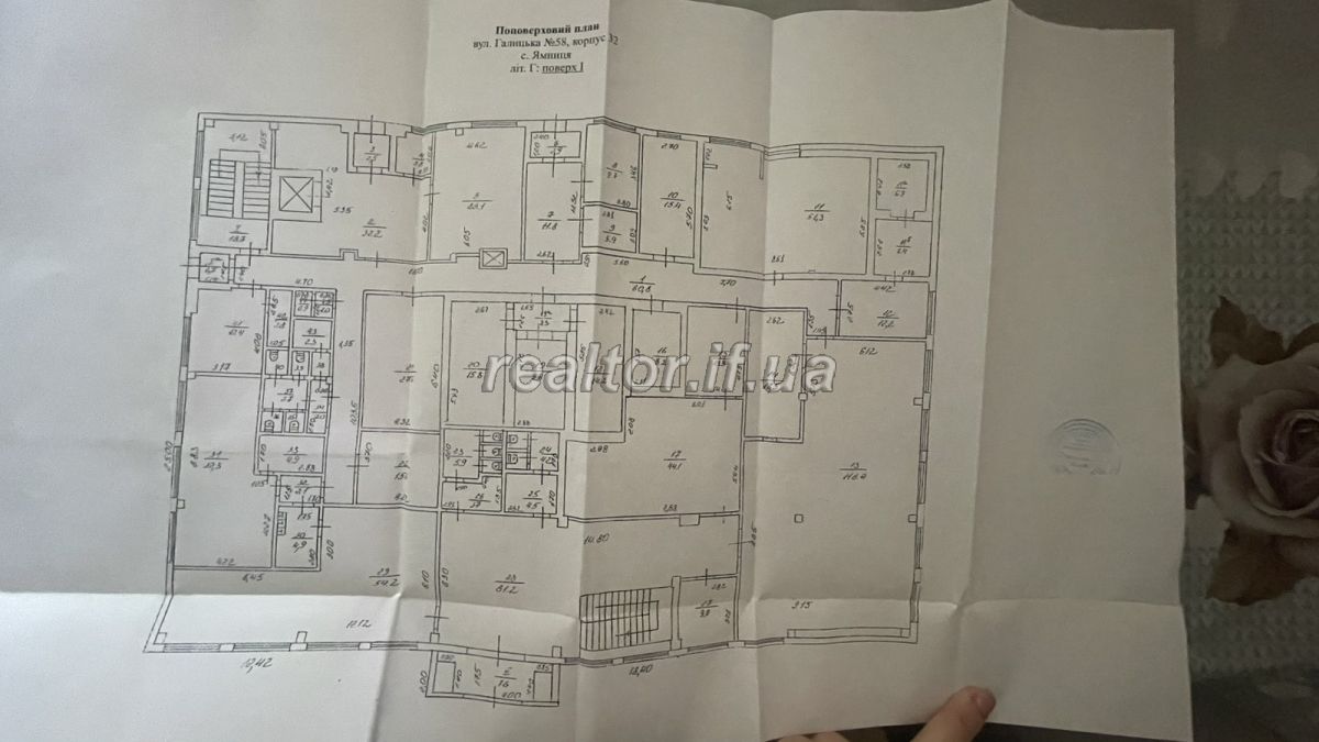 Prodazh_vyrobnychoho_prymishchennya_v_Yamnytsi_8_km_vid_Ivano-Frankivska_23048_2_1716304071.jpeg