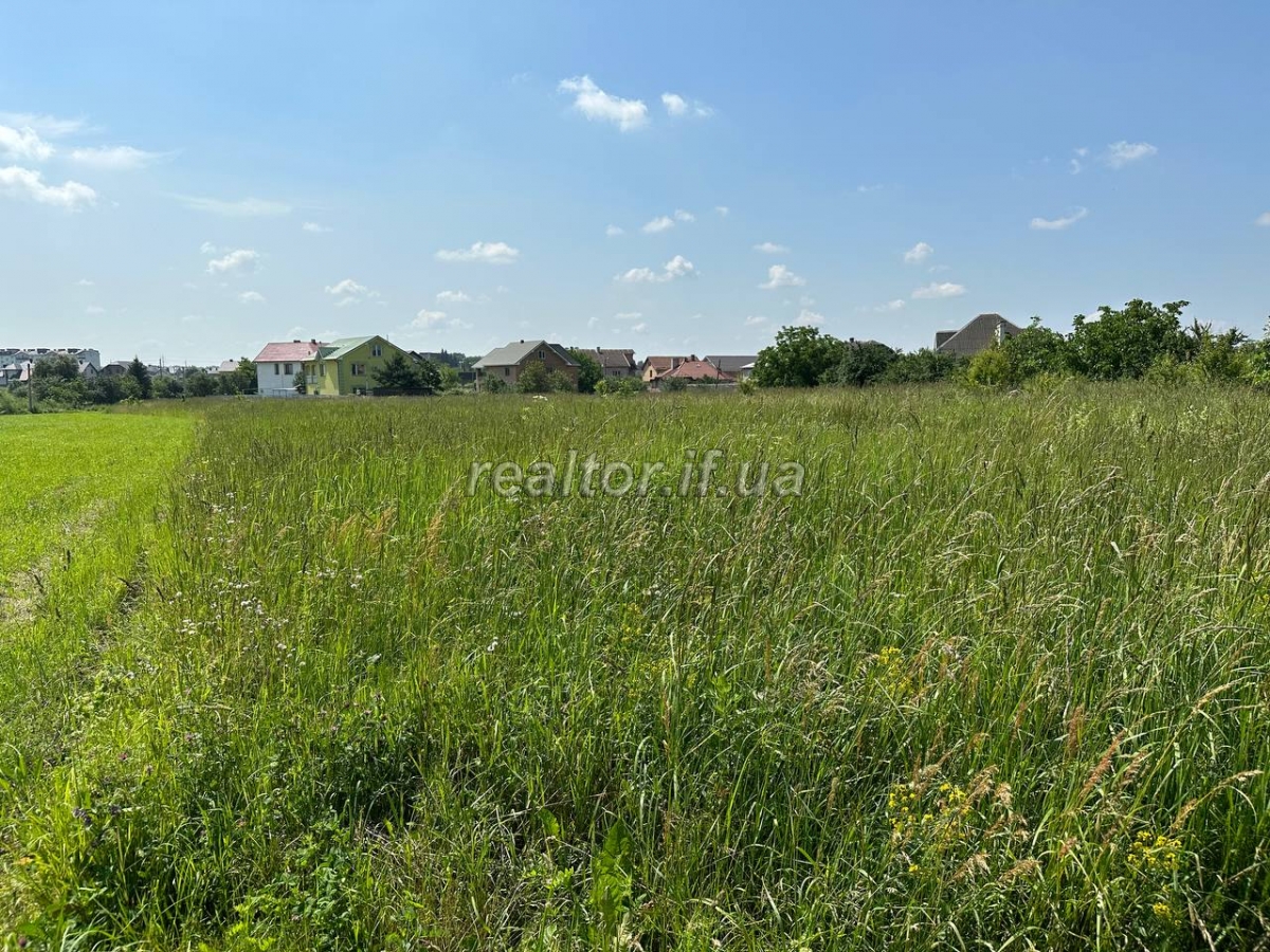 Prodazh_zemelnoyi_dilyanky_pid_budivnytstvo_v_seli_Uhornyky_22476_2_1687345533.jpeg