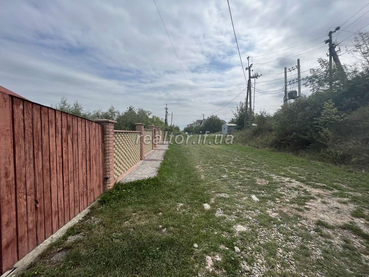 Prodazh_zemelnoyi_dilyanky_pid_budyvnitstvo_v_seli_Uhryniv_21829_1_1661859391.jpeg