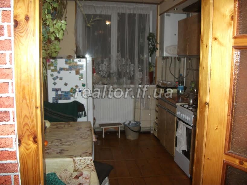Prostora_kvartyra_harnoho_planuvannya_11934_5_1478265616.jpg