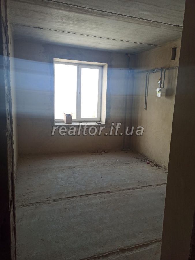 Prostora_kvartyra_v_tsentri_mista_20136_1_1619102322.jpeg