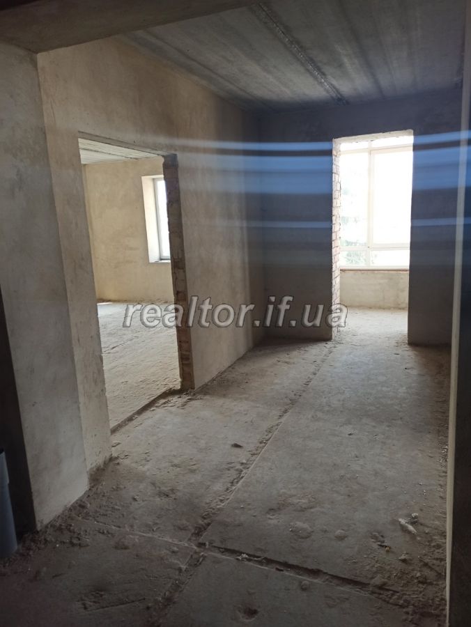 Prostora_kvartyra_v_tsentri_mista_20136_3_1619102322.jpeg