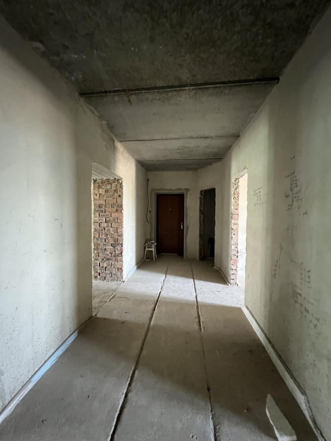 Prostora_kvartyra_v_zdanomu_ta_obzhytomu_budynku_23962_19_1753440935.jpeg
