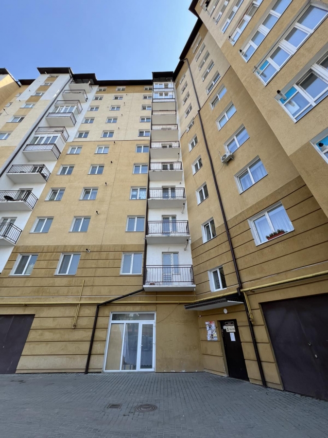 Prostora_kvartyra_v_zdanomu_ta_obzhytomu_budynku_23962_6_1753440903.jpeg