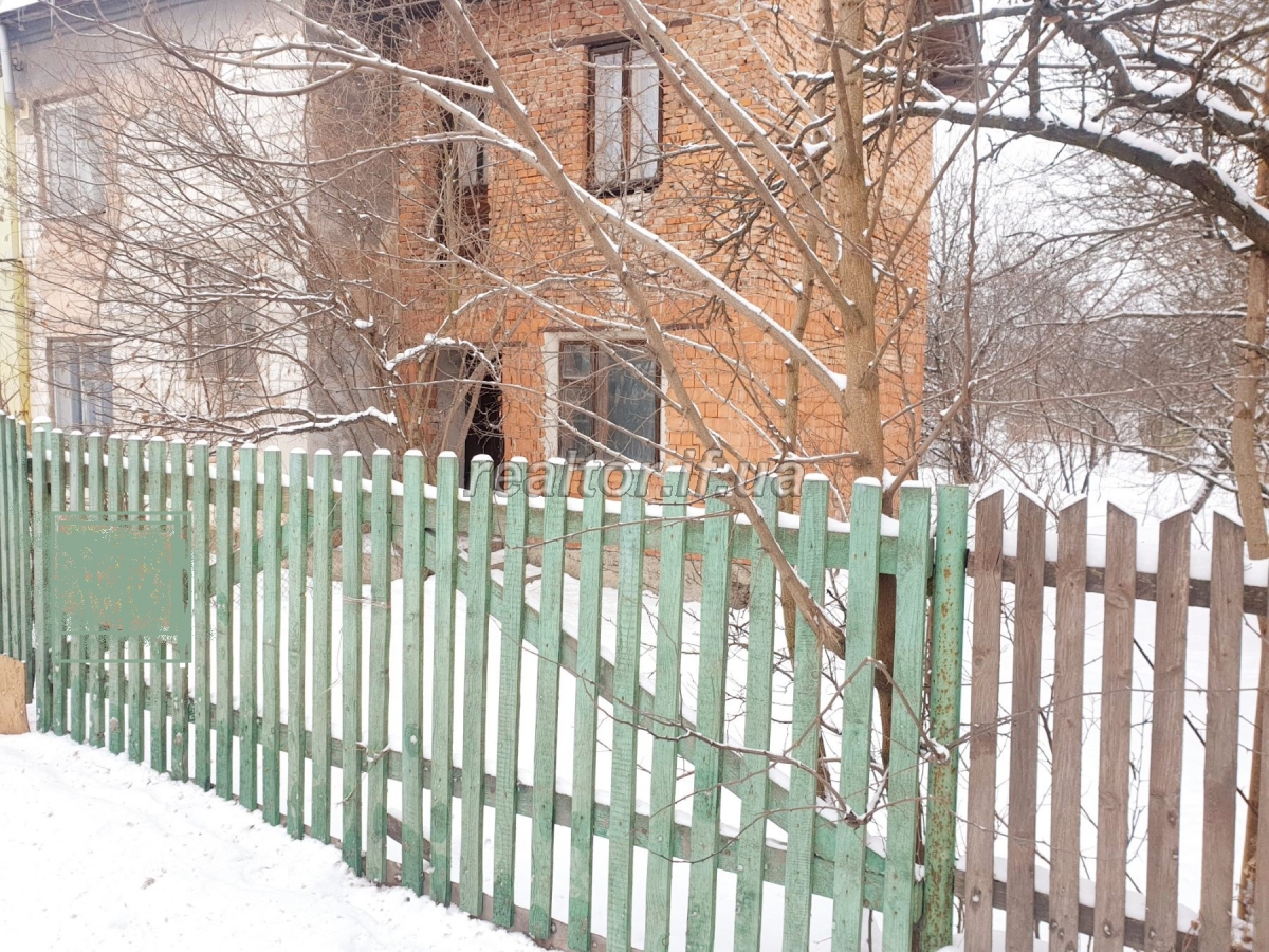 Terminovo_prodam_chastynu_budynku_popry_tsentralnu_dorohu_v_Novomu_Lystsi_19602_5_1613641026.jpeg