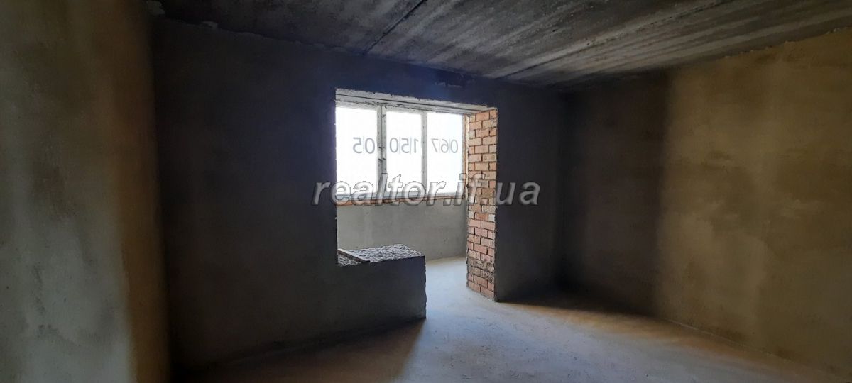 Terminovo_prodayetsya_dvokhkimnatna_kvartyra_velykoyi_ploshchi_v_zdanomu_budynku_z_usima_komunikatsiyamy_20491_9_1626356643.jpeg