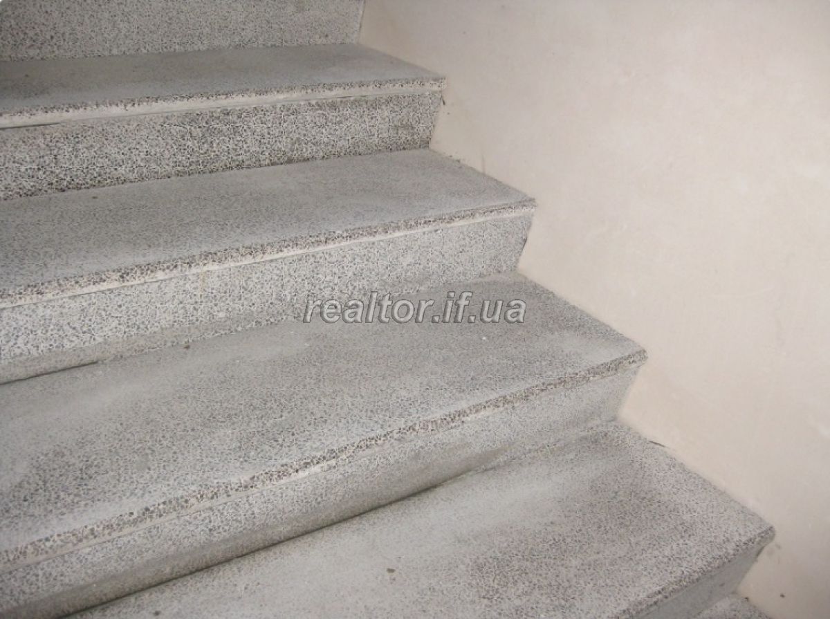 Terminovo_prodayu_deshevu_kvartyru_syrets_v_zhytlovomu_kvartali_Arseniyivskyi_dvir_13986_10_1507800472.jpg