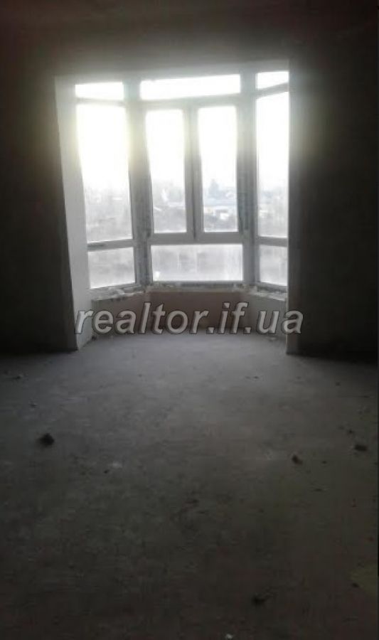 Terminovo_prodayu_kvartyru_syrets_v_zdanomu_budynku_po_vulytsi_Nezalezhnosti_raion_Maizli_14299_8_1513082907.jpg