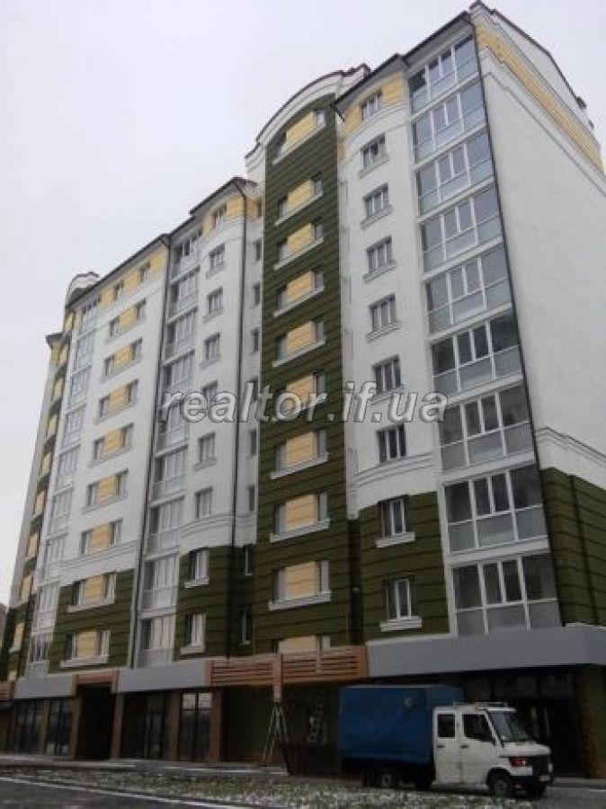 Trykimnatna_kvartyra_iz_70_vidsotkamy__remontu_v_zdanii_novobudovi_poruch_iz_torhovym_tsentrom_Arsen_14480_10_1518090433.jpg