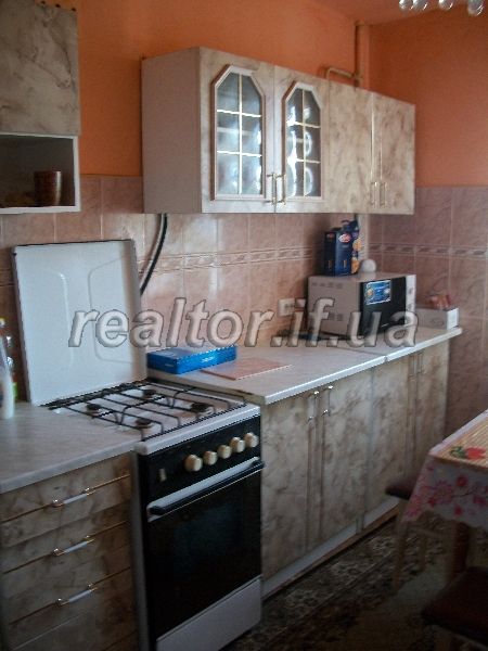 Trykimnatna_kvartyra_v_orendu_po_vulytsi_Pivdennyi_Bulvar_7583_9_1422886260.jpg
