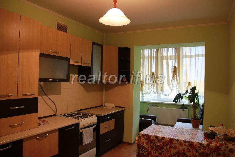 Trykimnatna_kvartyra_v_orendu_v_novobudovi_5954_2_1397636042.jpg